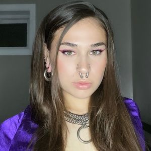 Meet your Posher, Ashlee